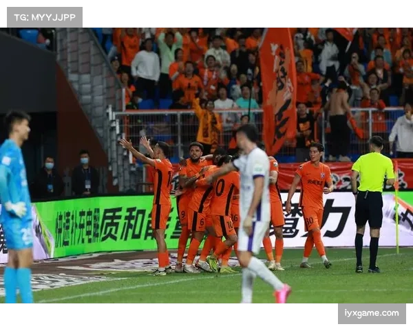 闫炳良扑出点球立功 津门虎门将表现神勇