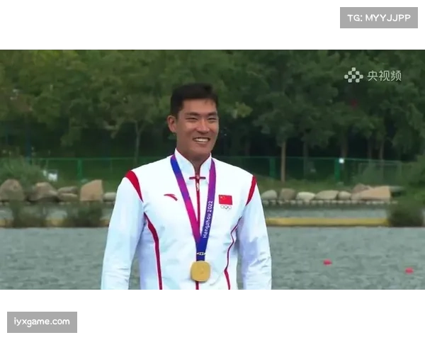 皮划艇选手张冬成功卫冕千公尺单人皮艇 实现三连冠