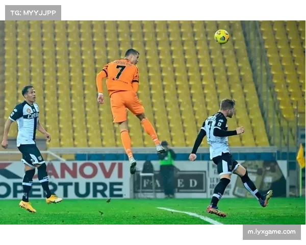 莱万27脚传递破门 老将延续连续15季10球纪录